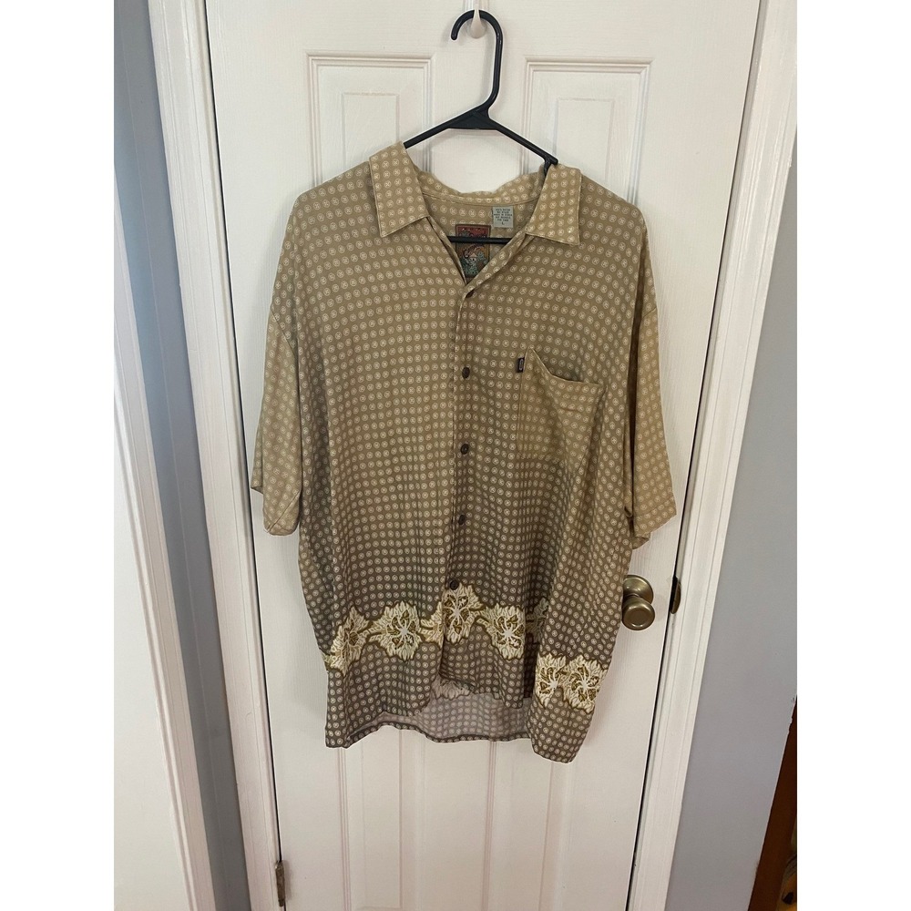 Pineapple Connection Button Up Shirt Mens Large Tan Rayon Medallion Floral
